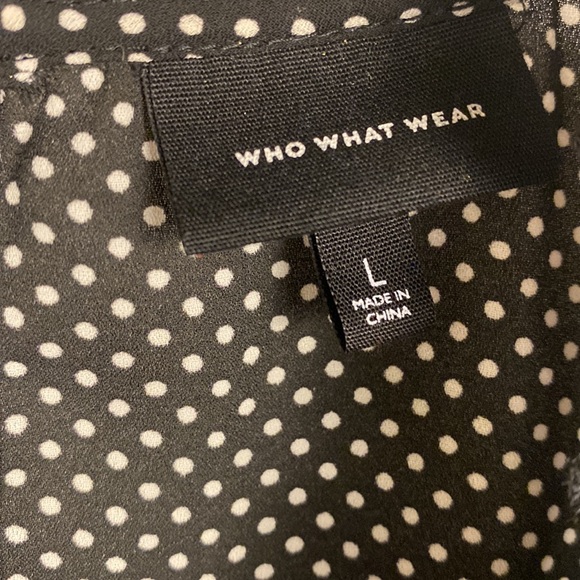 Who What Wear Black Ruffle Polka Dot Short Sleeved Blouse - Picture 3 of 6